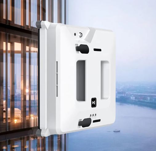 SmartLiving™ GlassPro – Effortless Robotic Window Cleaning